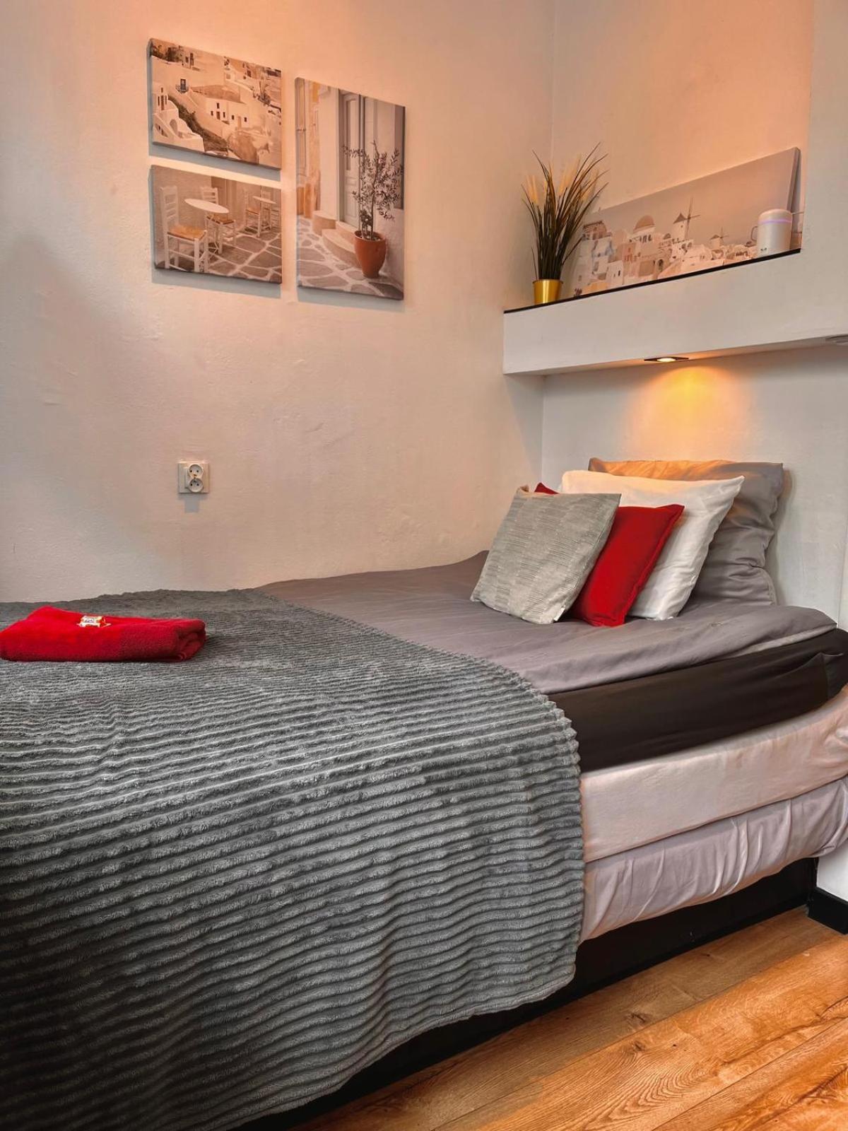 Petit 1 Bed Room Condo Warszawa Center Buitenkant foto